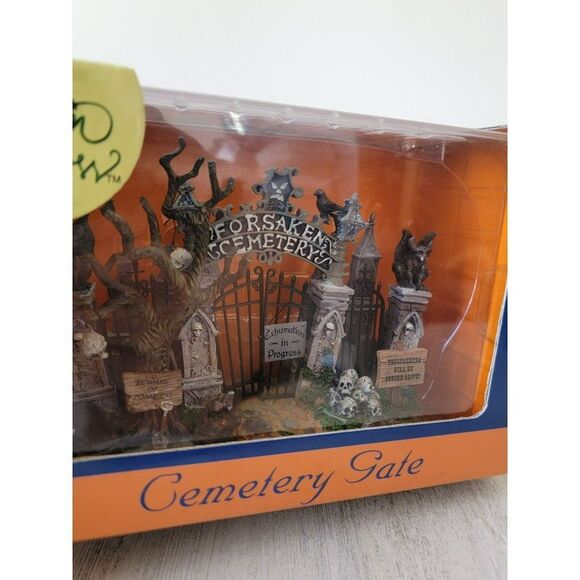Lemax Cemetery Gate 2005 Halloween Village accessory - Picture 3 of 7